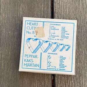 Vintage Heart Cutters, 1980's Aluminum Heart Shaped Cookie Cutter Set Sweden